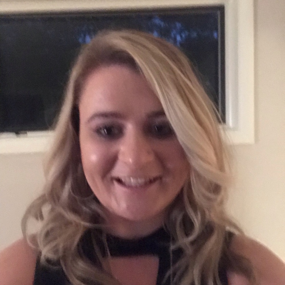 Meet your Posher, Rebecca